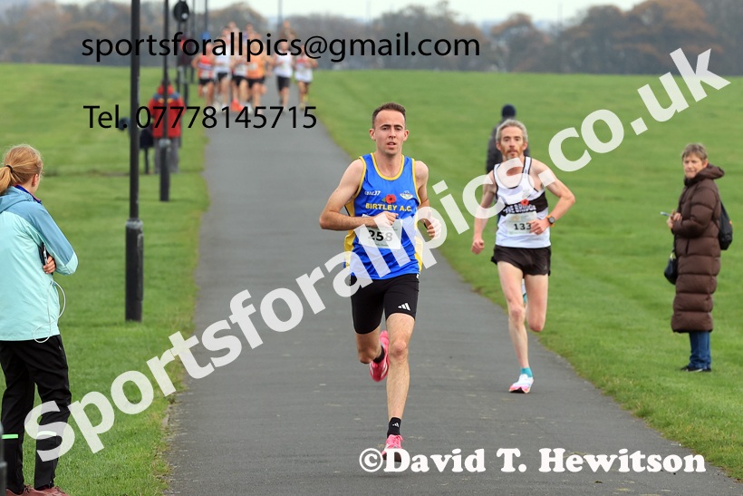 Mens and Womens 2025 Heaton Memorial 10k Road Race, Newcastle Town Moor, Sunday, November 9th. Photo: David T. Hewitson/Sports for All Pics